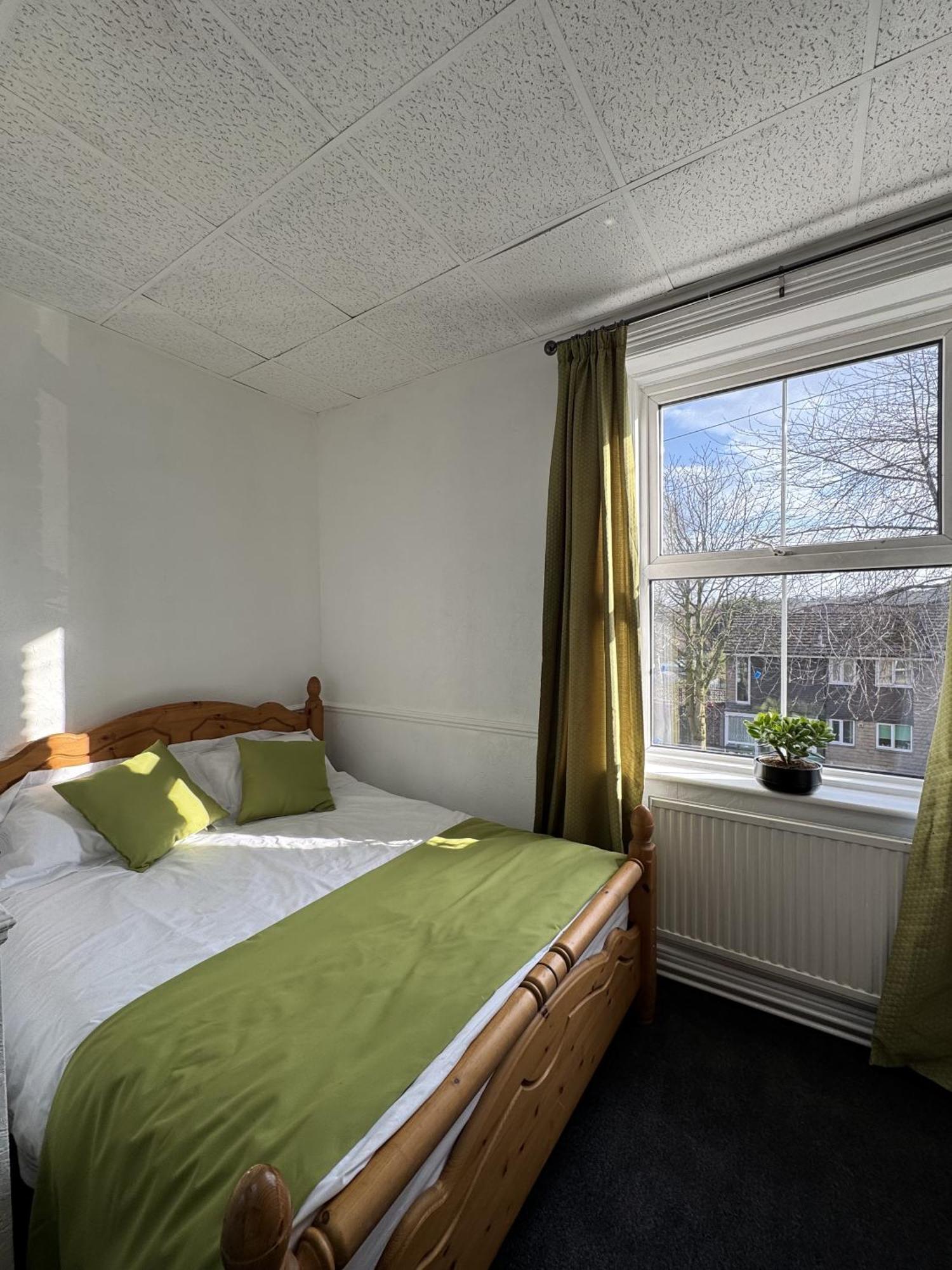 The Wickham Arms Hotel Cleckheaton Chambre photo