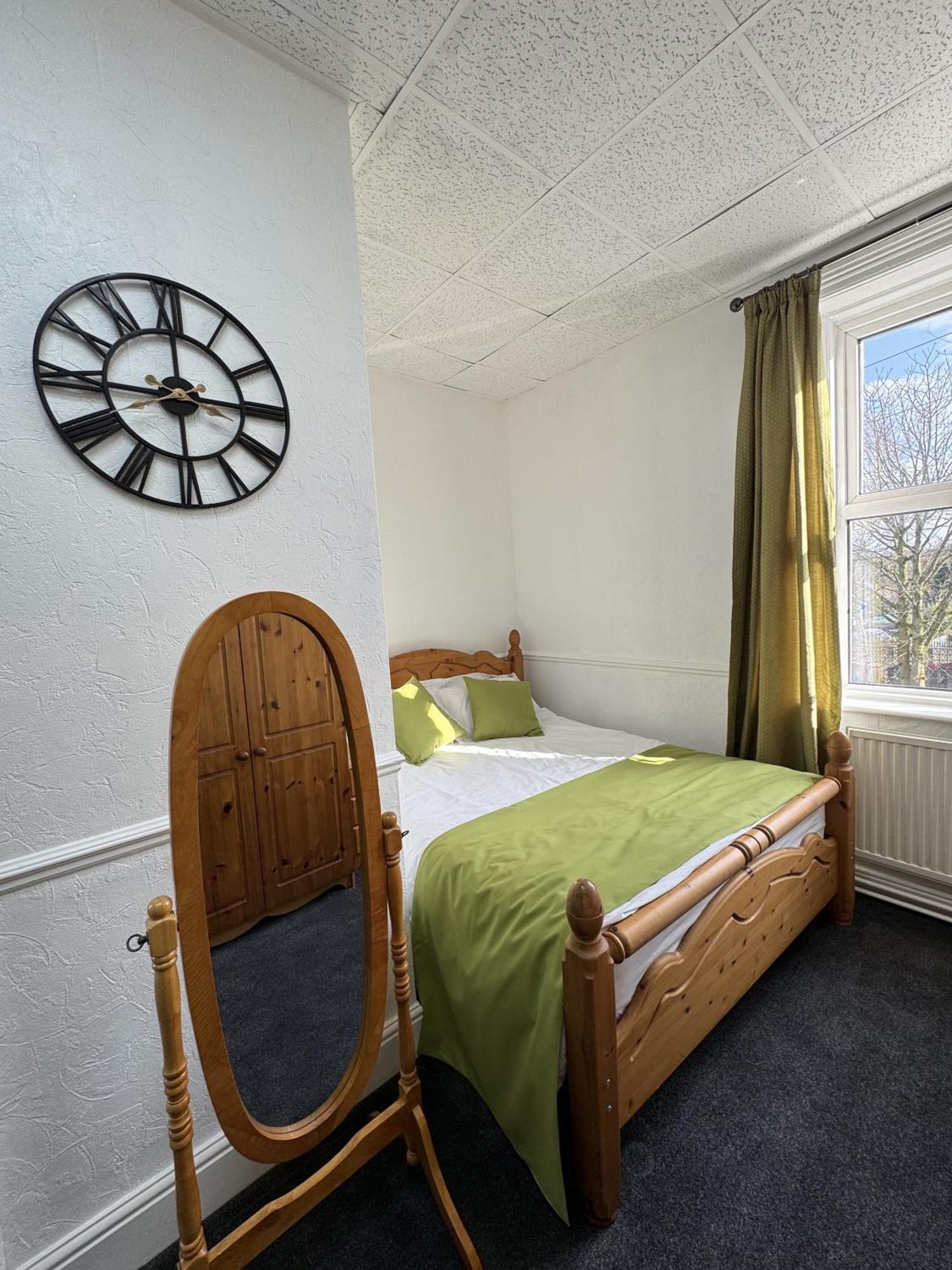 The Wickham Arms Hotel Cleckheaton Chambre photo